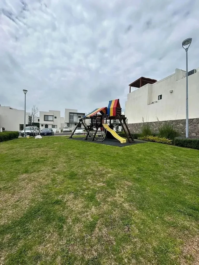 Casa en Renta Amueblada Zibatá Querétaro