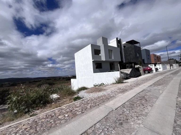 Terreno en Venta en Punta Oeste, Corregidora