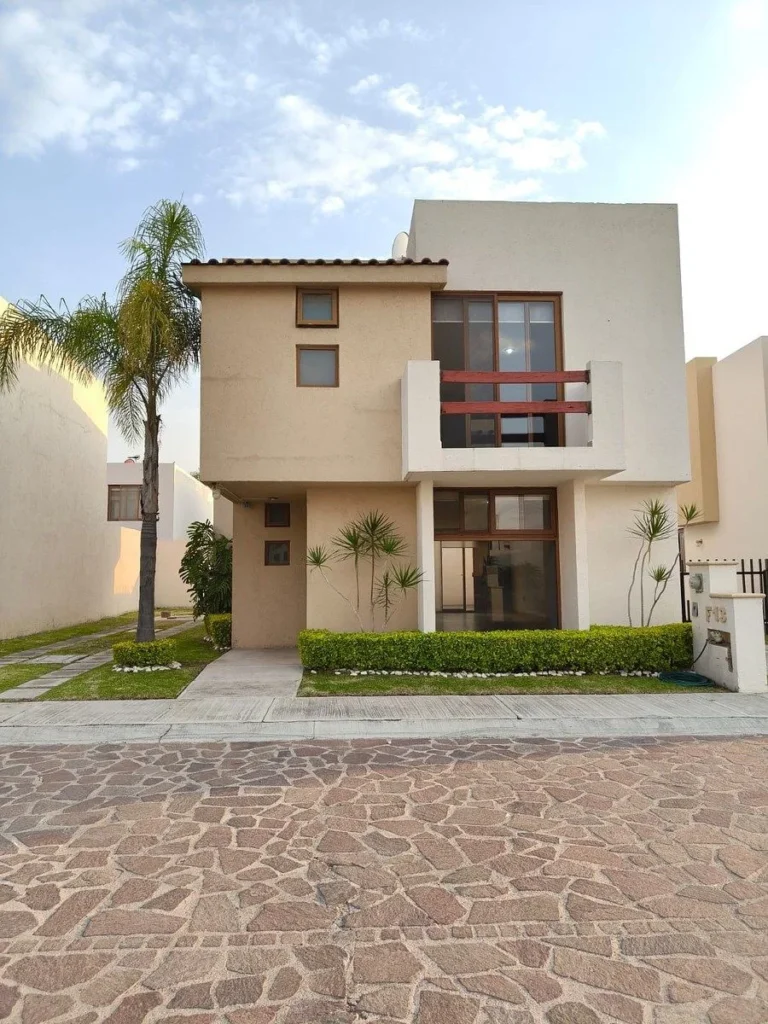 Casa en Venta en Cumbres del Lago, Juriquilla
