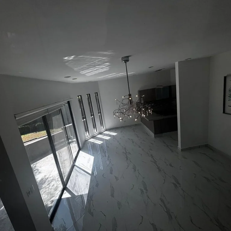 OPORTUNIDAD VENTA CASA CUMBRES DEL LAGO, JURIQUILLA