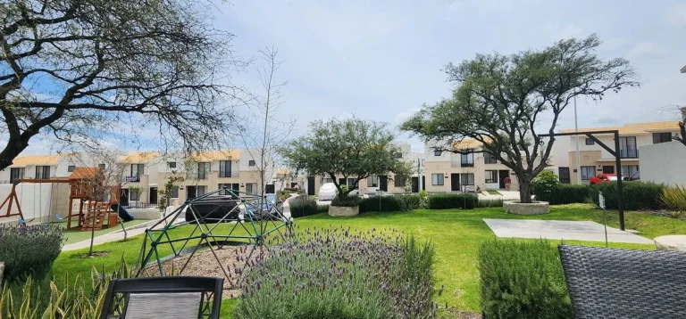 DEPARTAMENTO EN PLANTA BAJA EN CONDOMINIO CON AMENIDADES