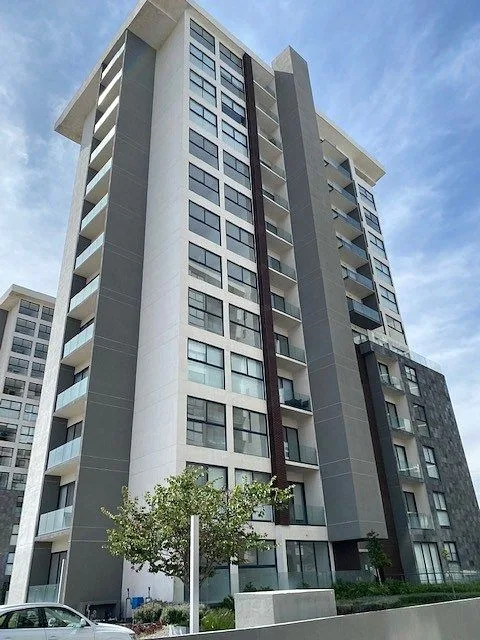 DEPARTAMENTO AMPLIO Y LUMINOSO EN VENTA LATITUD LA VICTORIA