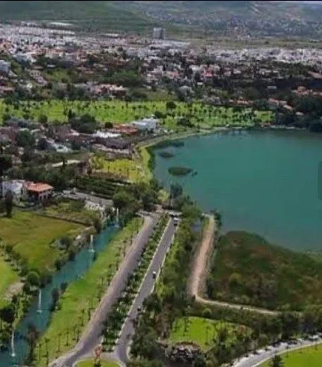TERRENO EN VENTA CALLE CERRADA, CUMBRES DEL LAGO, JURIQUILLA