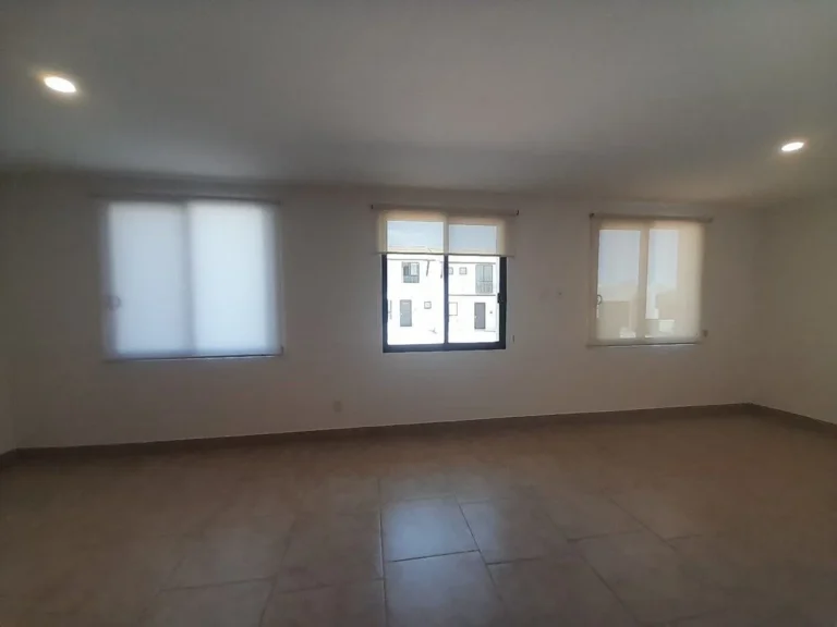RENTA DE DEPARTAMENTO EN PB CON JARDÍN EXCEDENTE