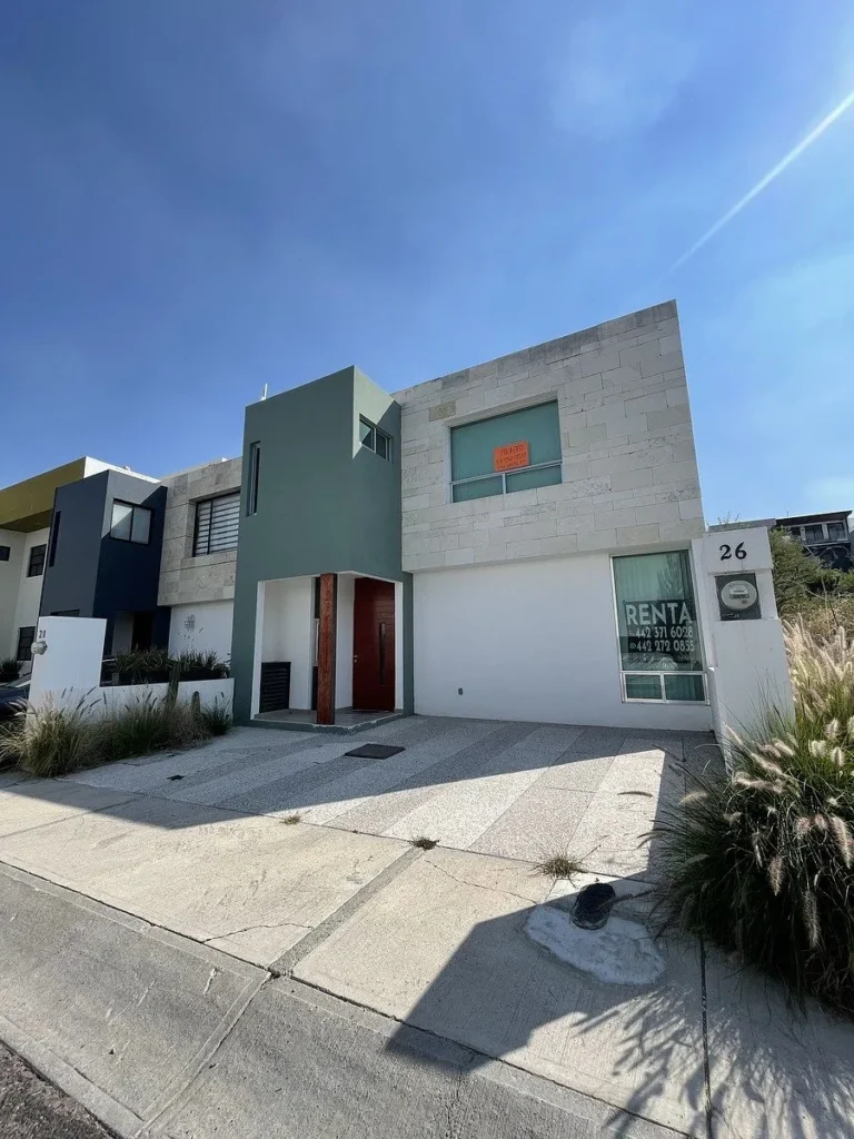 CASA EN RENTA EN ZIBATA