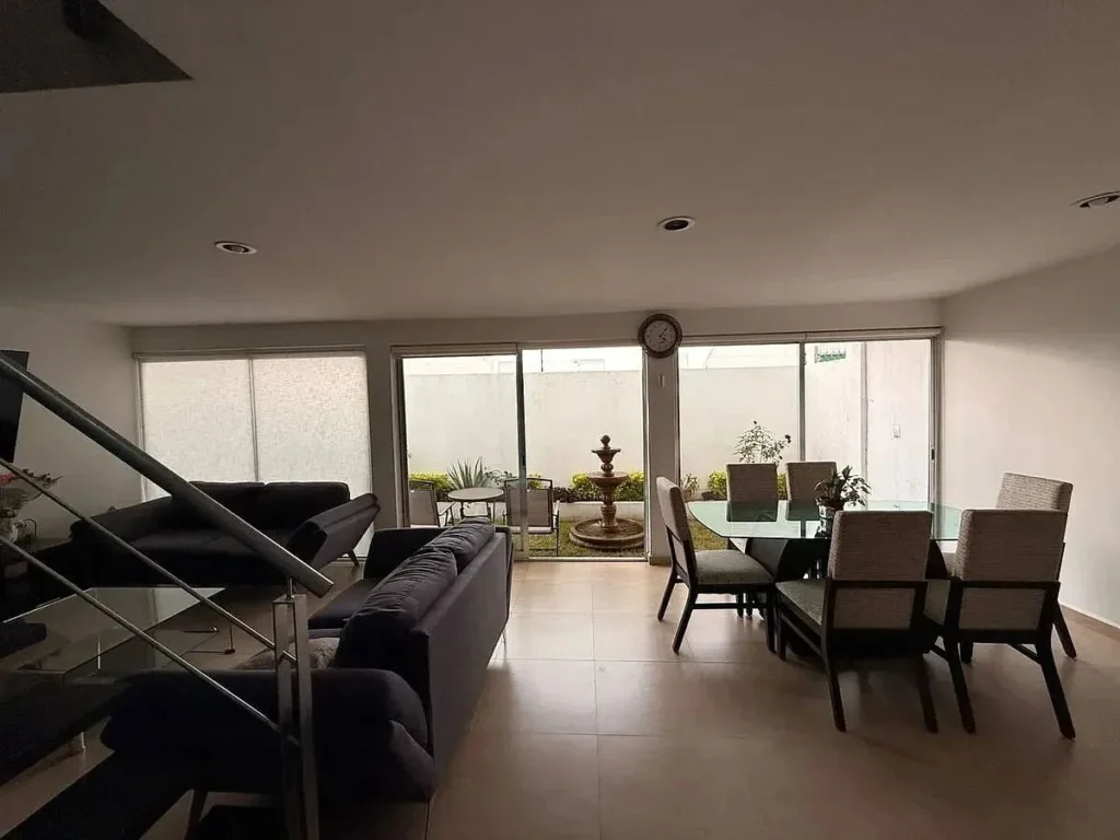 Casa en Venta o Renta – El Refugio con recámara en planta baja