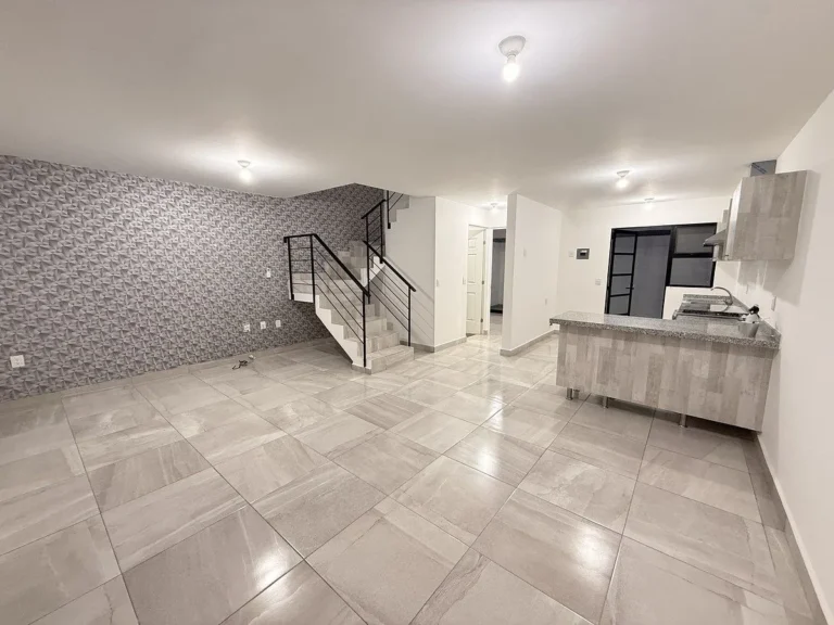 Casa en renta con recámaras en planta baja