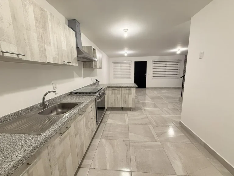 Casa en renta con recámaras en planta baja
