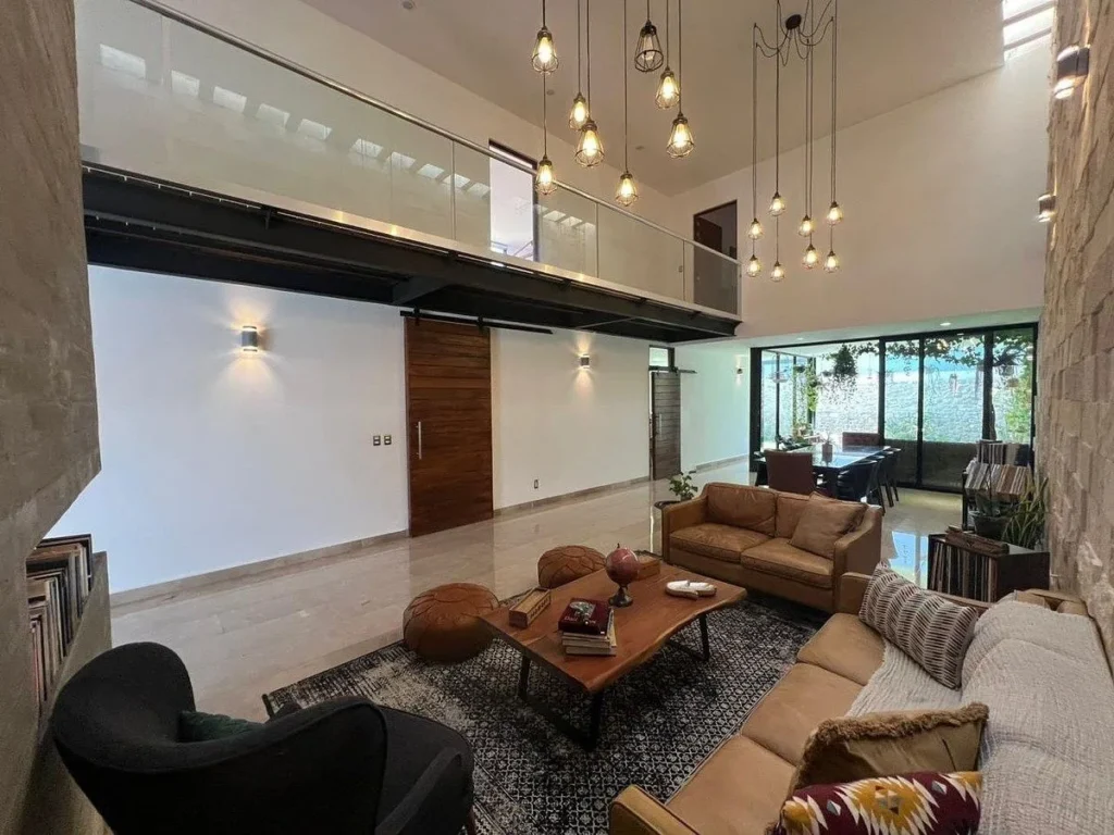 CASA EN VENTA EN CAÑADAS DE LAGO