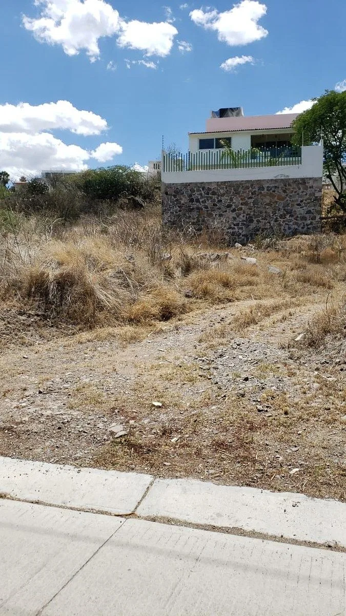 Terreno en venta en Real de Juriquilla, Querétaro – 301.92 m²