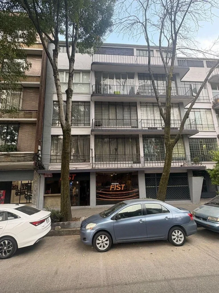 LOCAL COMERCIAL EN RENTA, INCREIBLE UBICACION !!! COLONIA ANZURES