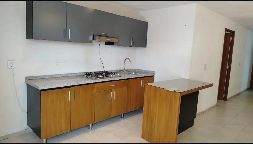 CASA-EDIFICIO EN VENTA