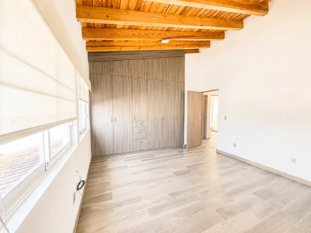 Casa en venta en Cumbres del Cimatario con Recámara en PB