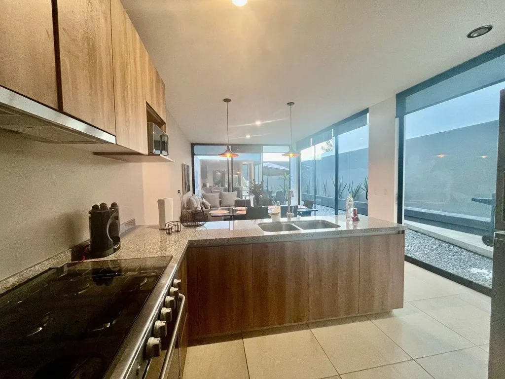 Casa en Renta Amueblada ZIBATÁ Querétaro