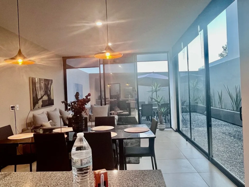 Casa en Renta Amueblada ZIBATÁ Querétaro
