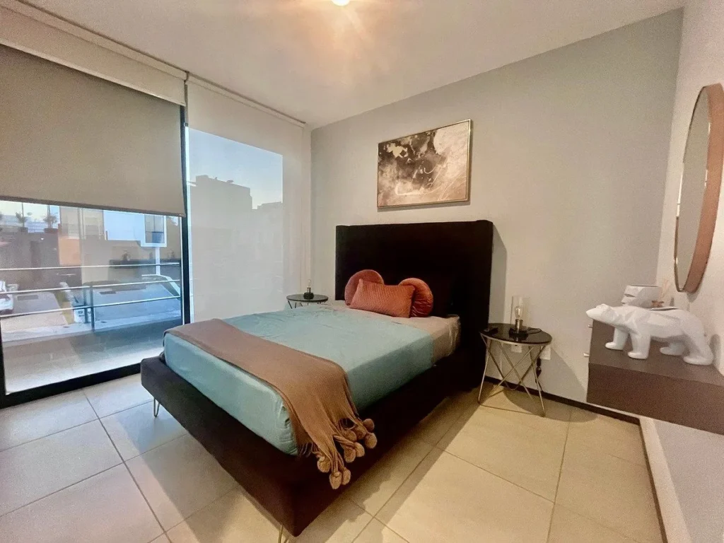 Casa en Renta Amueblada ZIBATÁ Querétaro